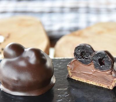 Amarena - Treats Pastry Wholesale, Desserts Wholesale, Desserts in Pan, Family Desserts, Sirup Desserts, Desserts in Bowl, Atomic Desserts, Pastry, Cakes