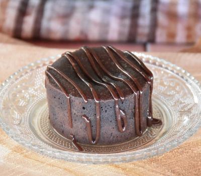 Chocolate souffle - Atomic Dessert Pastry Wholesale, Desserts Wholesale, Desserts in Pan, Family Desserts, Sirup Desserts, Desserts in Bowl, Atomic Desserts, Pastry, Cakes