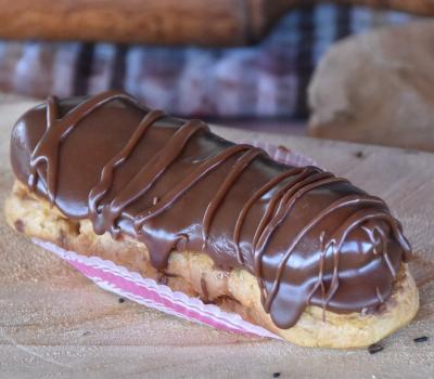 Eclair - Atomic Dessert Pastry Wholesale, Desserts Wholesale, Desserts in Pan, Family Desserts, Sirup Desserts, Desserts in Bowl, Atomic Desserts, Pastry, Cakes
