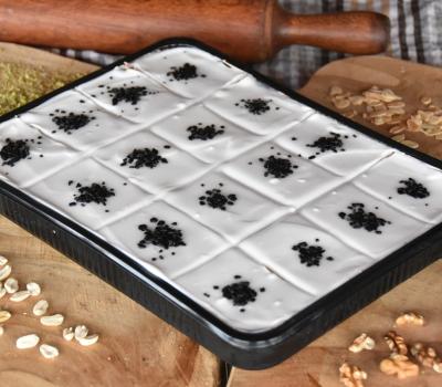 Walnut Serano - Deserts in Pan Pastry Wholesale, Desserts Wholesale, Desserts in Pan, Family Desserts, Sirup Desserts, Desserts in Bowl, Atomic Desserts, Pastry, Cakes